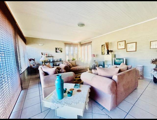 4 BEDROOM HOUSE FOR SALE IN VANDERBIJLPARK SW 1